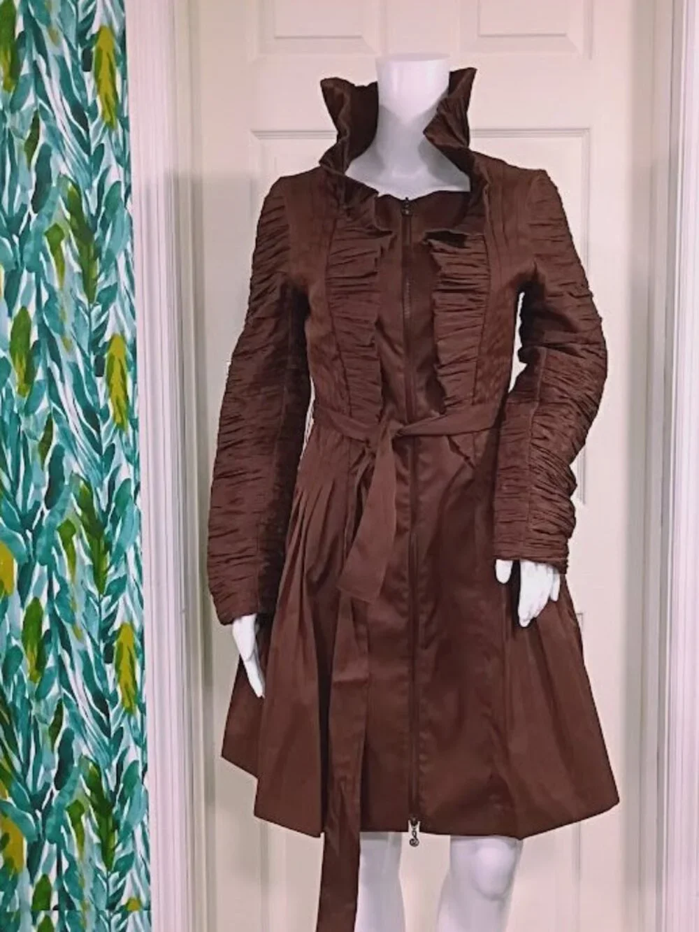 Samuel Dong Brown Ruched Long Sleeve Coat Dress With Belt High Collar & Full Ski - Picture 2 of 13
